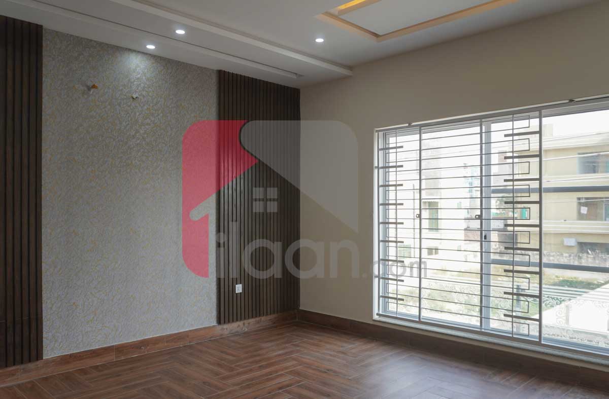 10 Marla House for Sale in Block F, PIA Housing Scheme, Lahore
