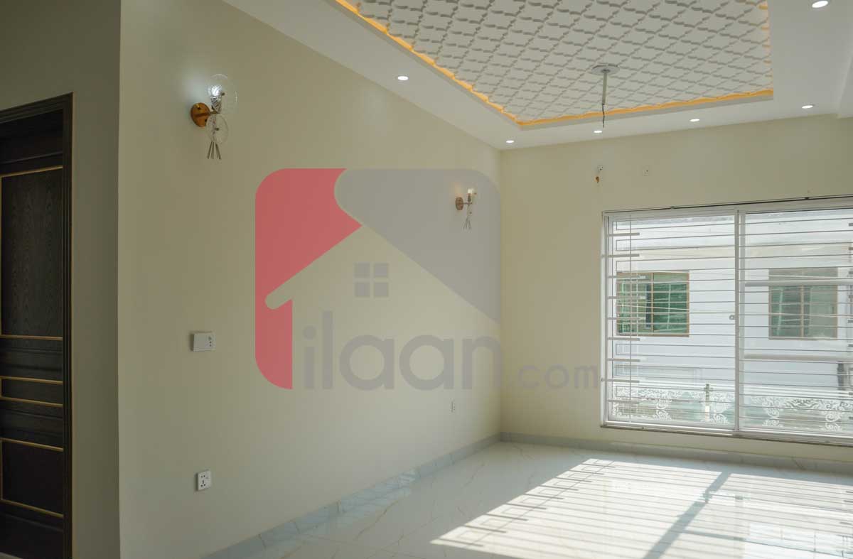 10 Marla House for Sale in Block F, PIA Housing Scheme, Lahore