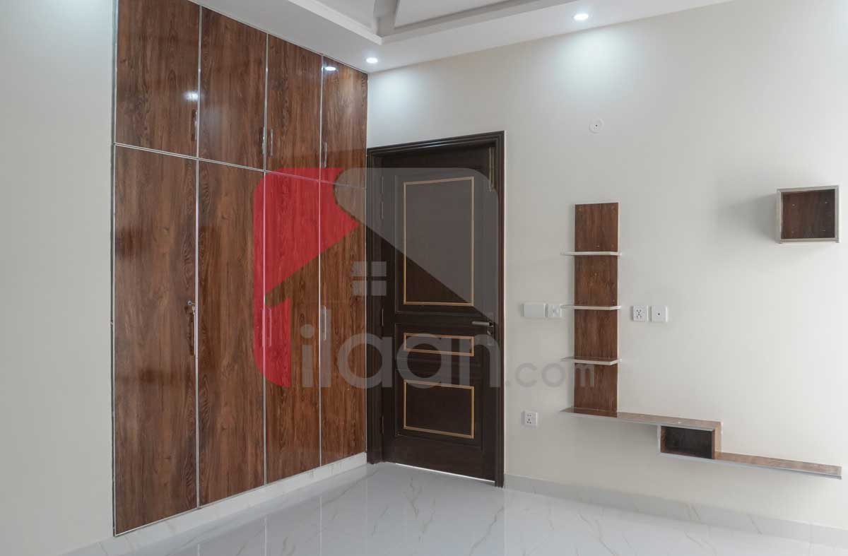 10 Marla House for Sale in Block F, PIA Housing Scheme, Lahore