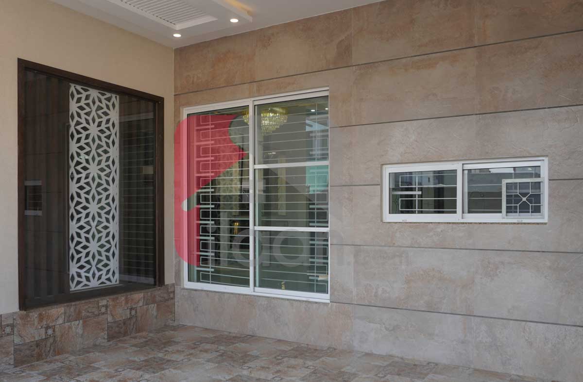 10 Marla House for Sale in Block F, PIA Housing Scheme, Lahore