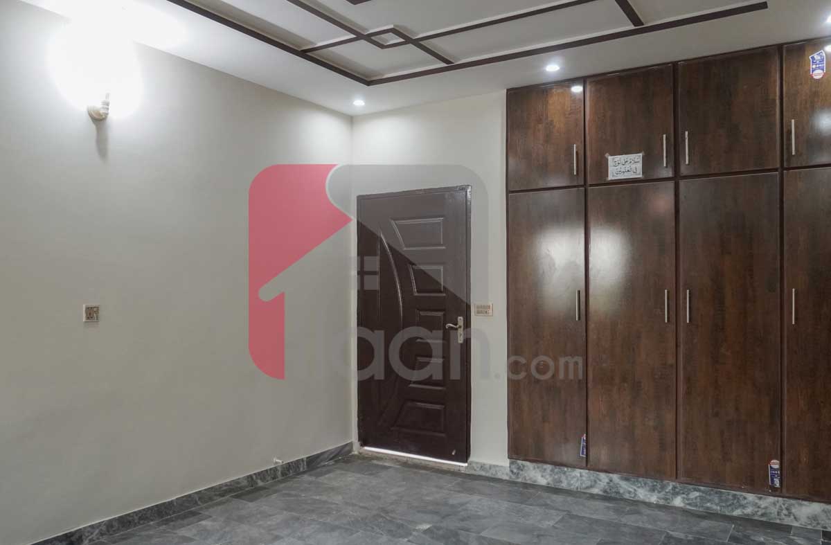 10 Marla House for Sale in Phase 1, Nasheman-e-Iqbal, Lahore