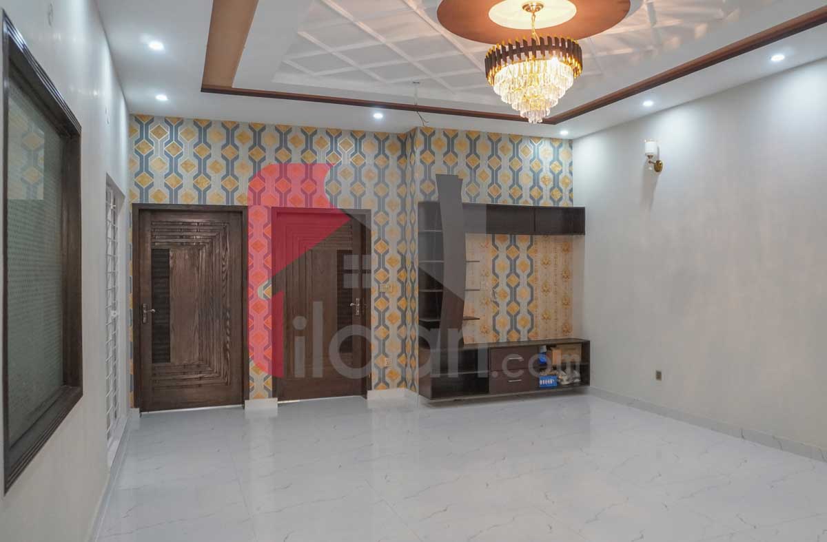 10 Marla House for Sale in Phase 1, Nasheman-e-Iqbal, Lahore