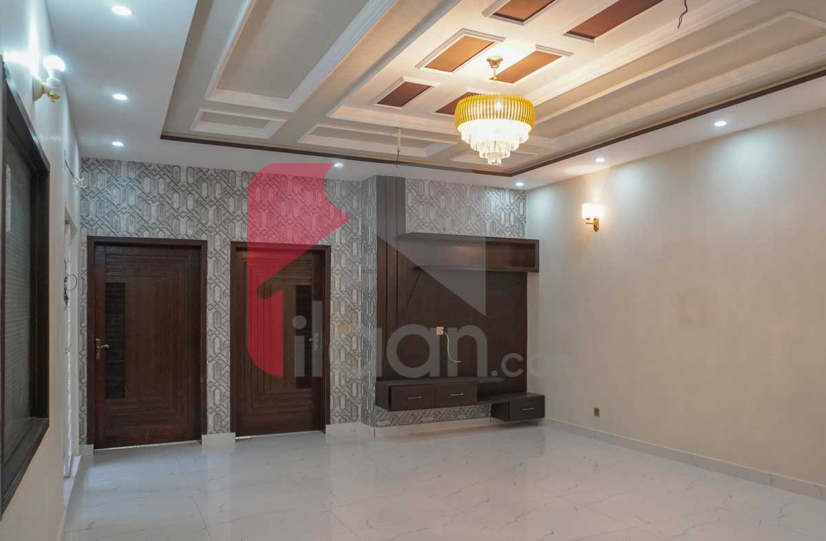 10 Marla House for Sale in Phase 1, Nasheman-e-Iqbal, Lahore