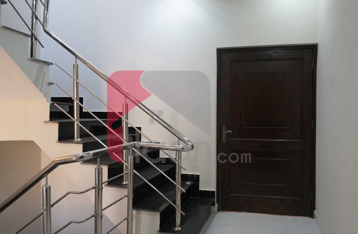 10 Marla House for Sale in Phase 1, Nasheman-e-Iqbal, Lahore