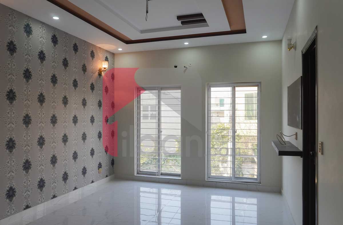 10 Marla House for Sale in Phase 1, Nasheman-e-Iqbal, Lahore