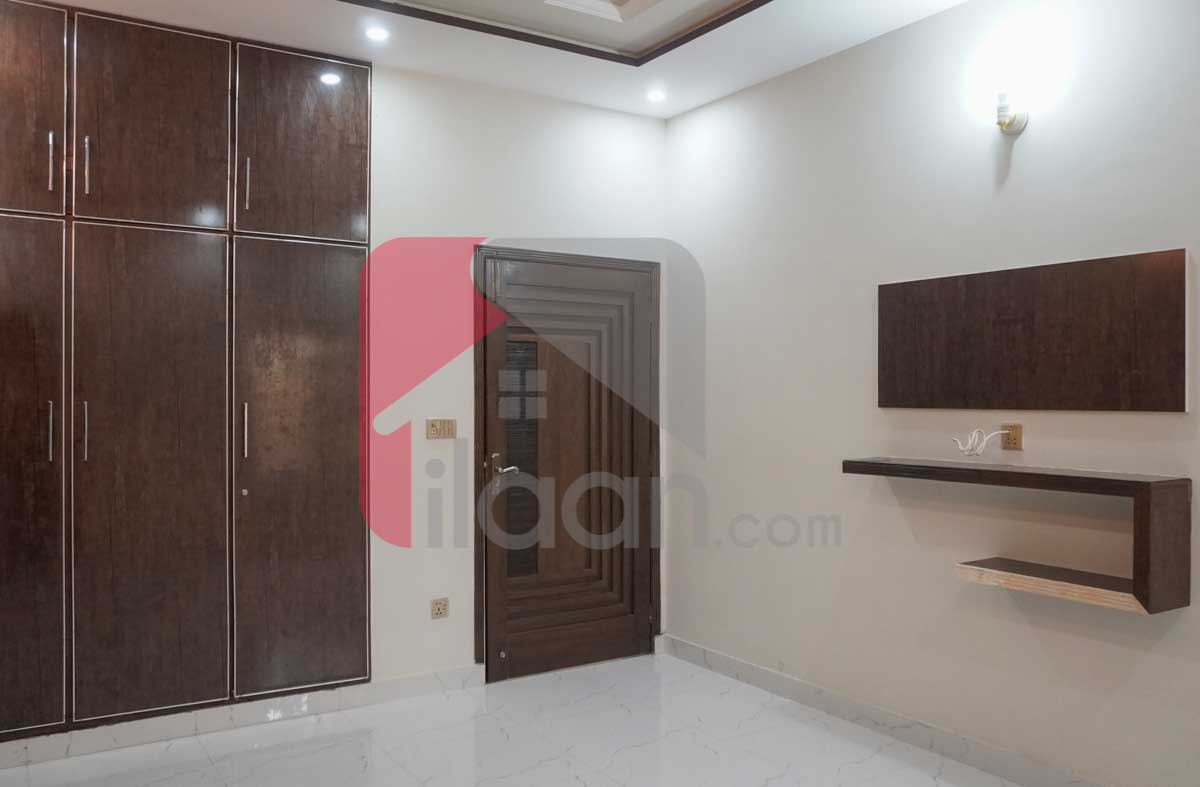 10 Marla House for Sale in Phase 1, Nasheman-e-Iqbal, Lahore