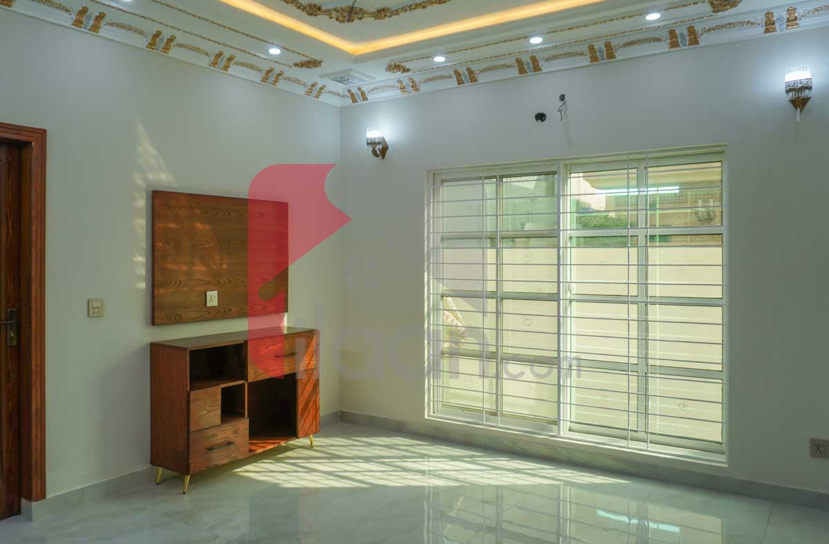 10 Marla House for Sale in Block J3, Phase 1, Wapda Town, Lahore