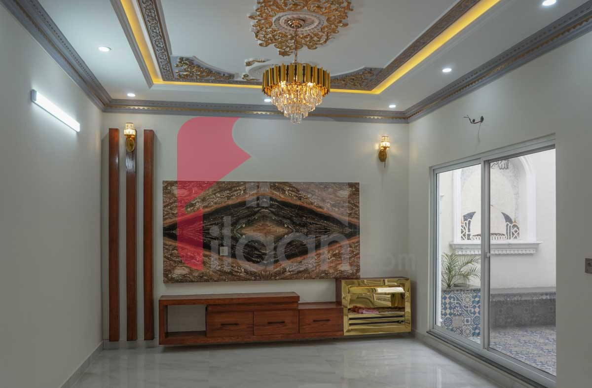 10 Marla House for Sale in Block J3, Phase 1, Wapda Town, Lahore