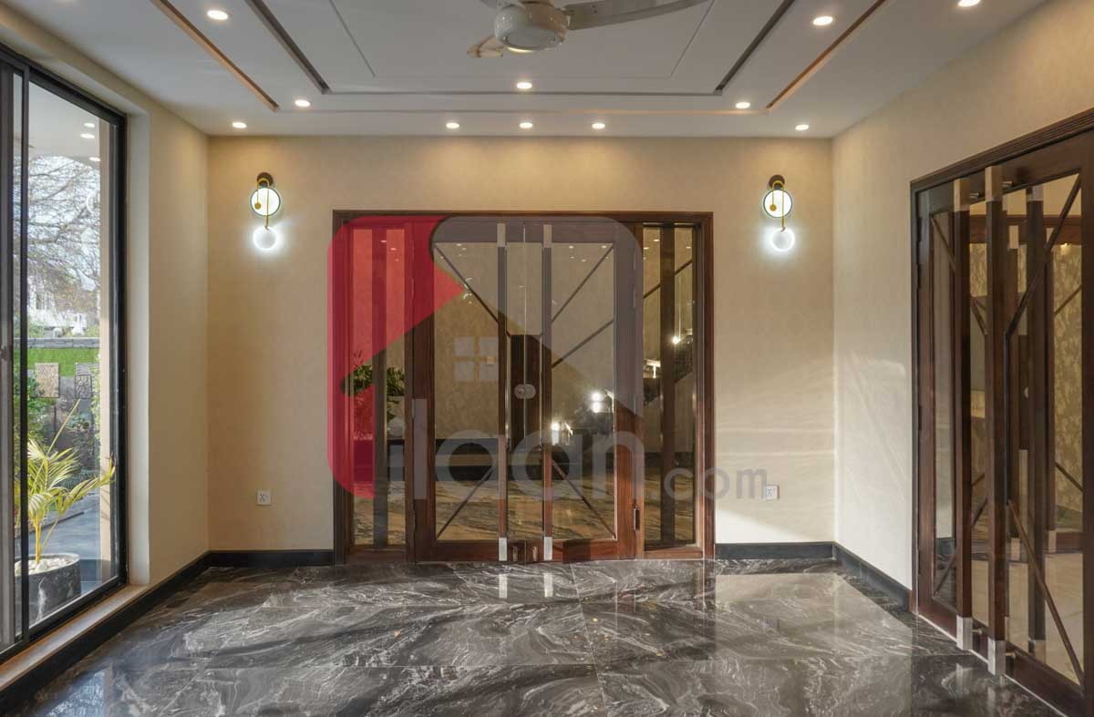 1 Kanal 1 Marla House for Sale in Block C1, Valencia Housing Society, Lahore