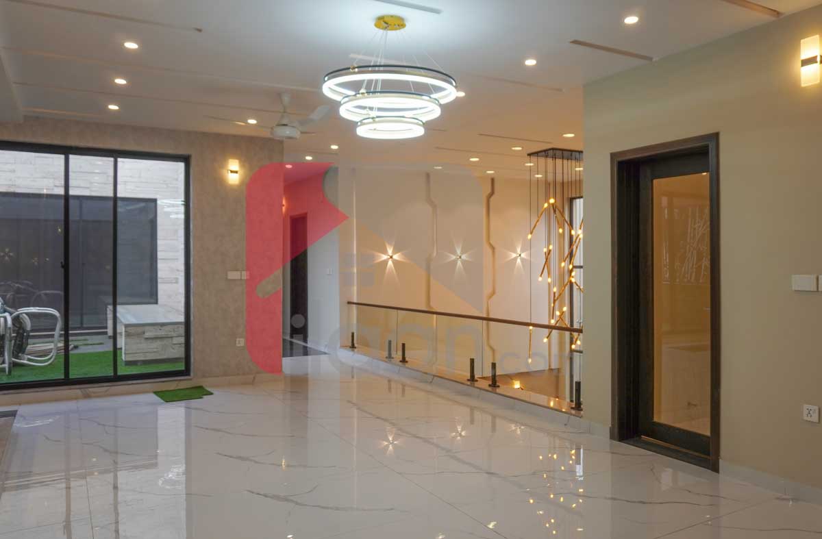 1 Kanal 1 Marla House for Sale in Block C1, Valencia Housing Society, Lahore