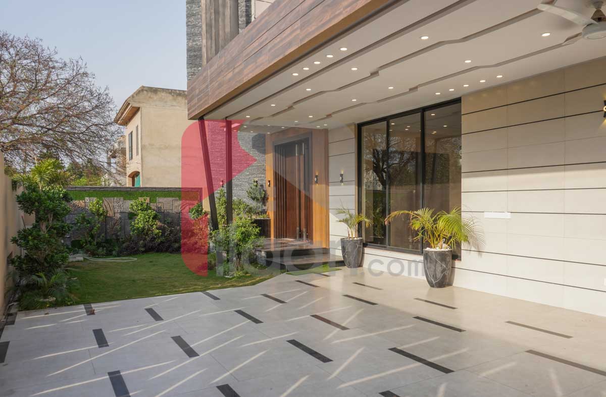 1 Kanal 1 Marla House for Sale in Block C1, Valencia Housing Society, Lahore