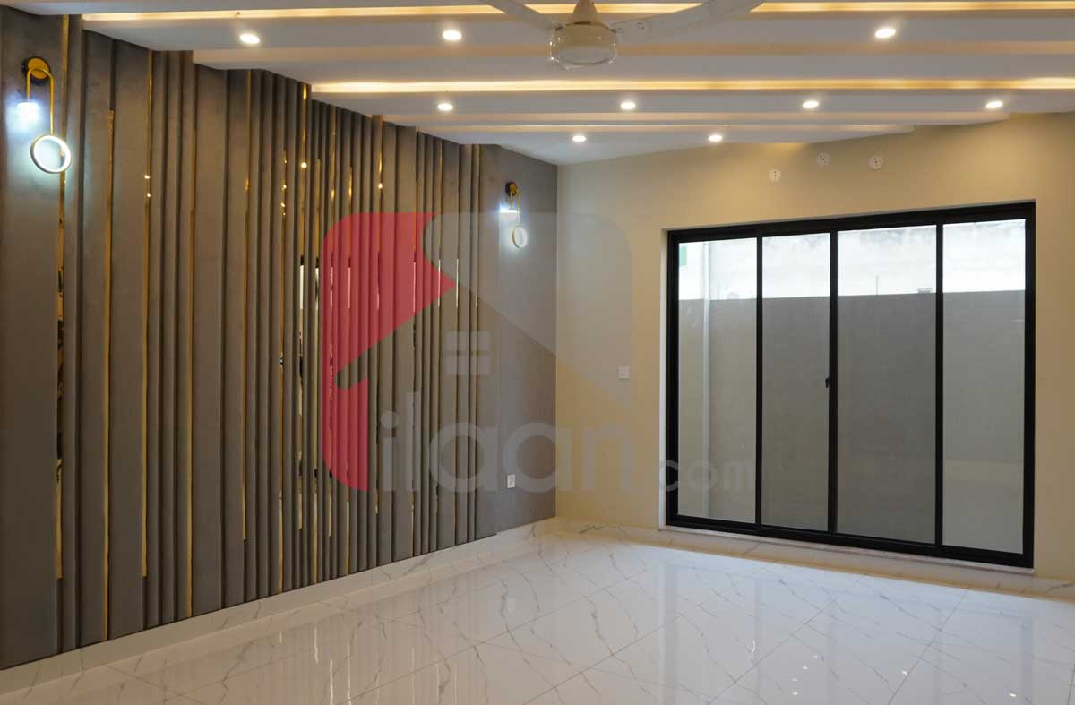 1 Kanal 1 Marla House for Sale in Block C1, Valencia Housing Society, Lahore