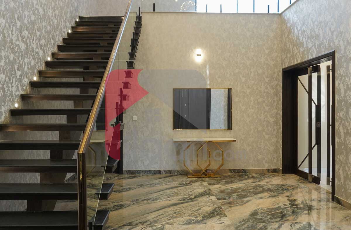 1 Kanal 1 Marla House for Sale in Block C1, Valencia Housing Society, Lahore