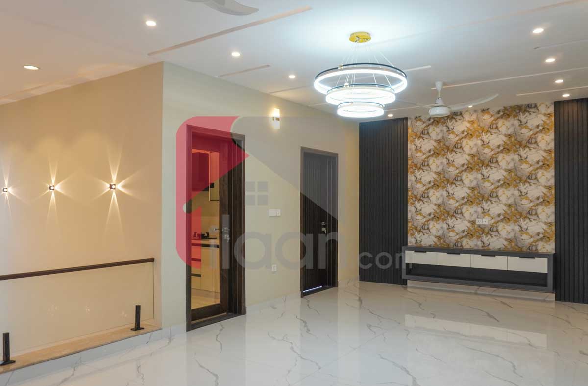 1 Kanal 1 Marla House for Sale in Block C1, Valencia Housing Society, Lahore