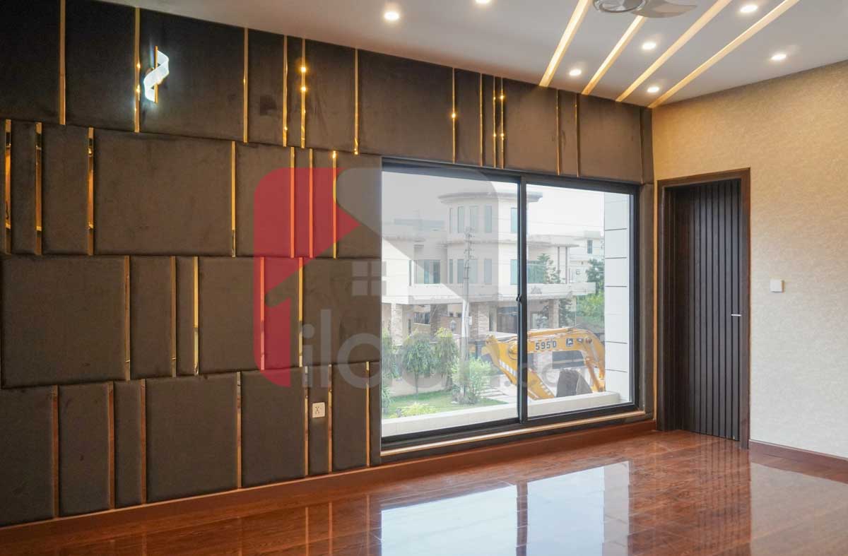 1 Kanal 1 Marla House for Sale in Block C1, Valencia Housing Society, Lahore