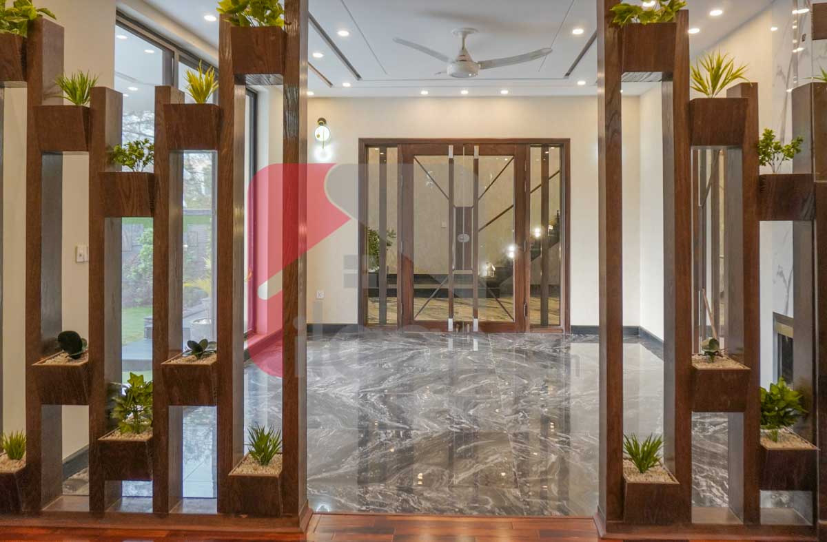 1 Kanal 1 Marla House for Sale in Block C1, Valencia Housing Society, Lahore