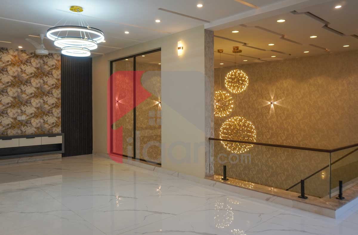 1 Kanal 1 Marla House for Sale in Block C1, Valencia Housing Society, Lahore