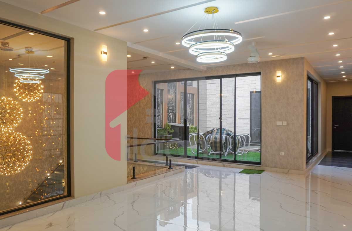 1 Kanal 1 Marla House for Sale in Block C1, Valencia Housing Society, Lahore