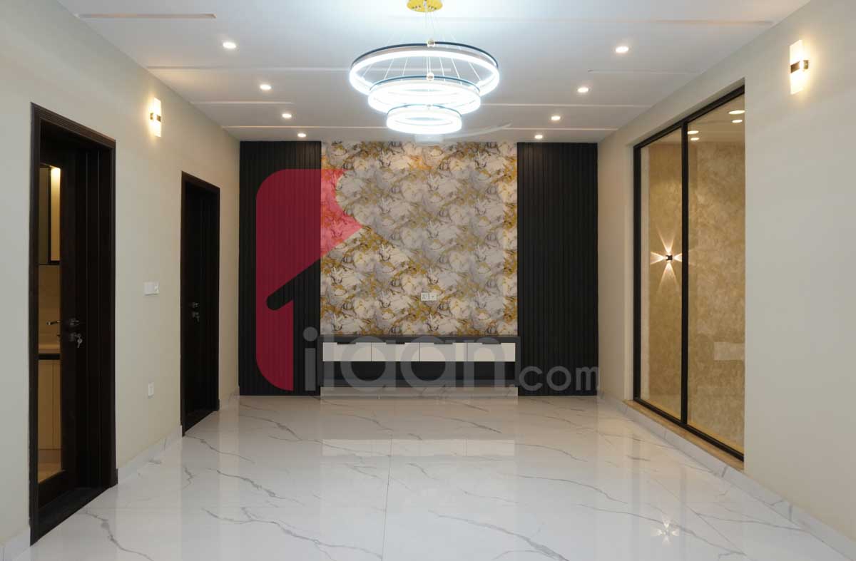 1 Kanal 1 Marla House for Sale in Block C1, Valencia Housing Society, Lahore