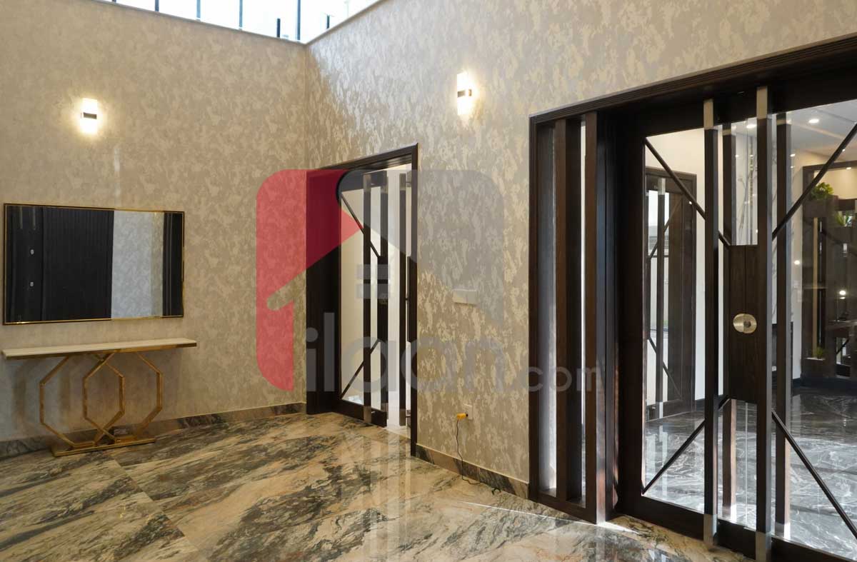 1 Kanal 1 Marla House for Sale in Block C1, Valencia Housing Society, Lahore