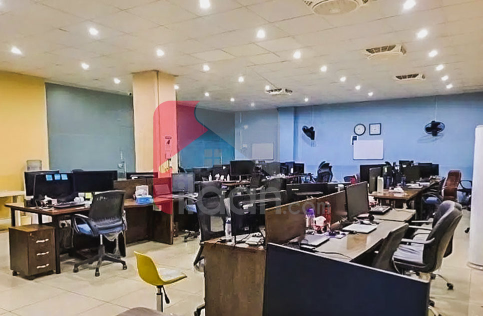 8.9 Marla Office for Rent in Gulberg, Lahore