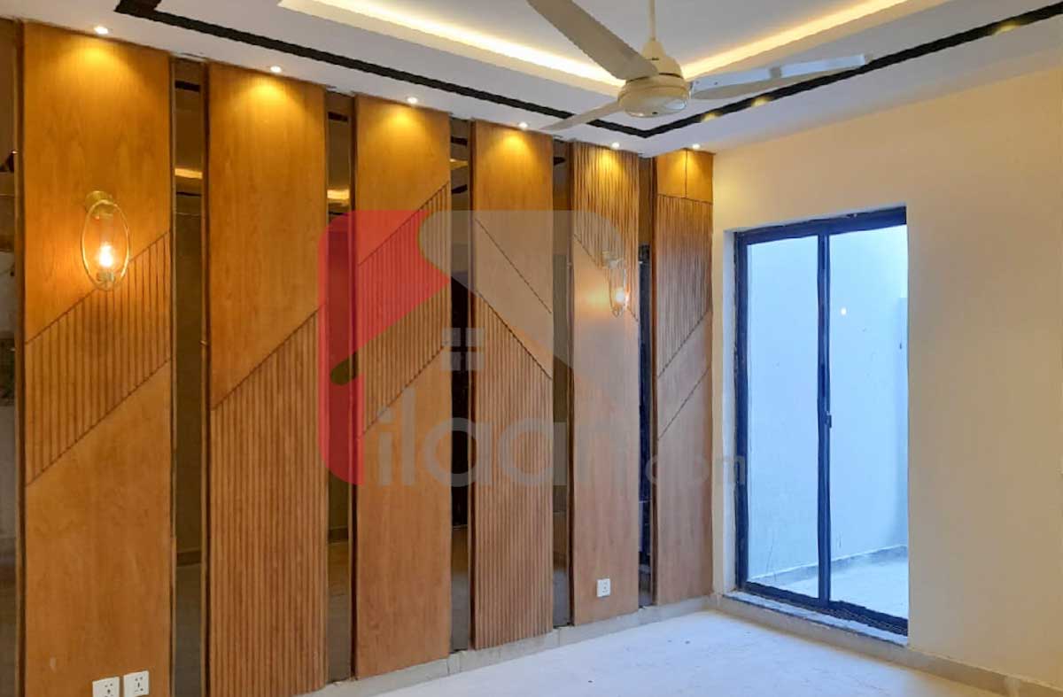 10 Marla House for Sale in Phase 1, DHA Lahore