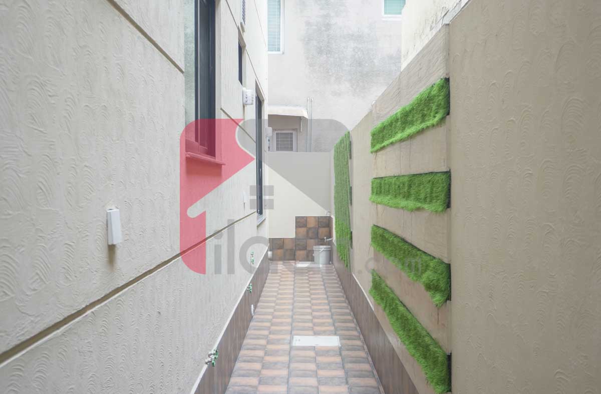 10 Marla House for Sale in Block C, Faisal Town, Lahore