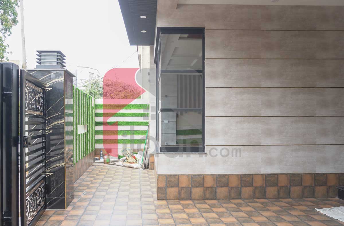 10 Marla House for Sale in Block C, Faisal Town, Lahore