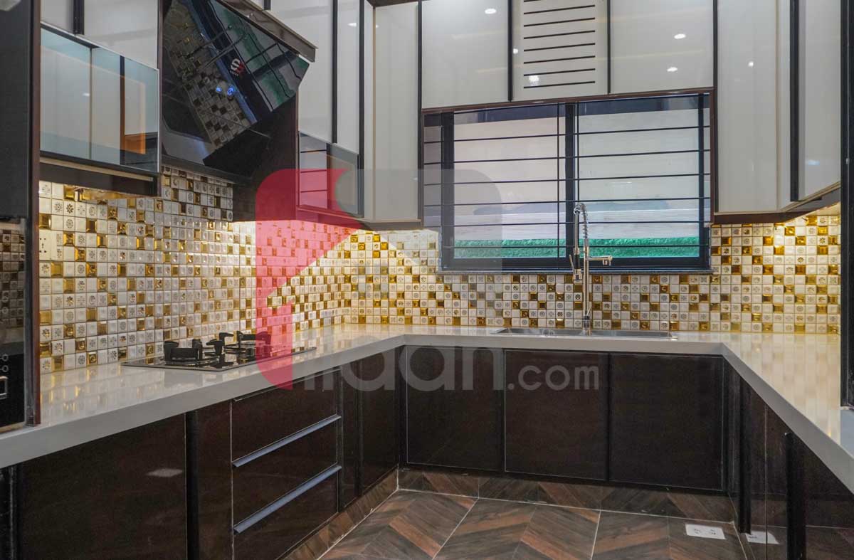 10 Marla House for Sale in Block C, Faisal Town, Lahore
