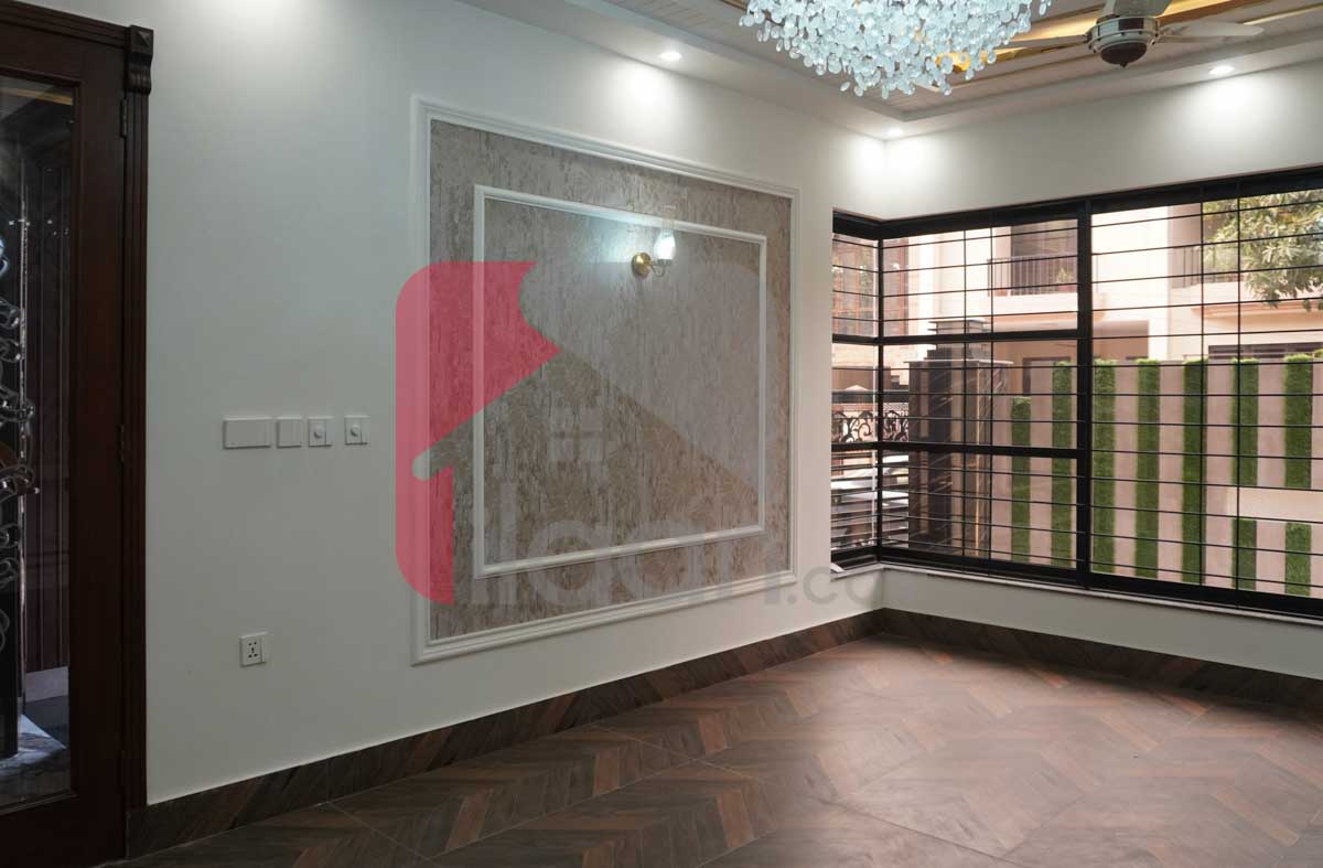10 Marla House for Sale in Block C, Faisal Town, Lahore