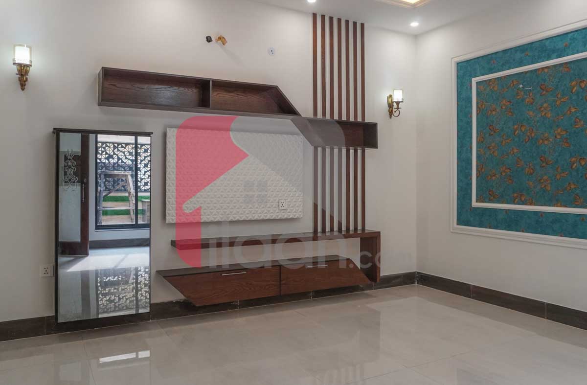 10 Marla House for Sale in Block C, Faisal Town, Lahore