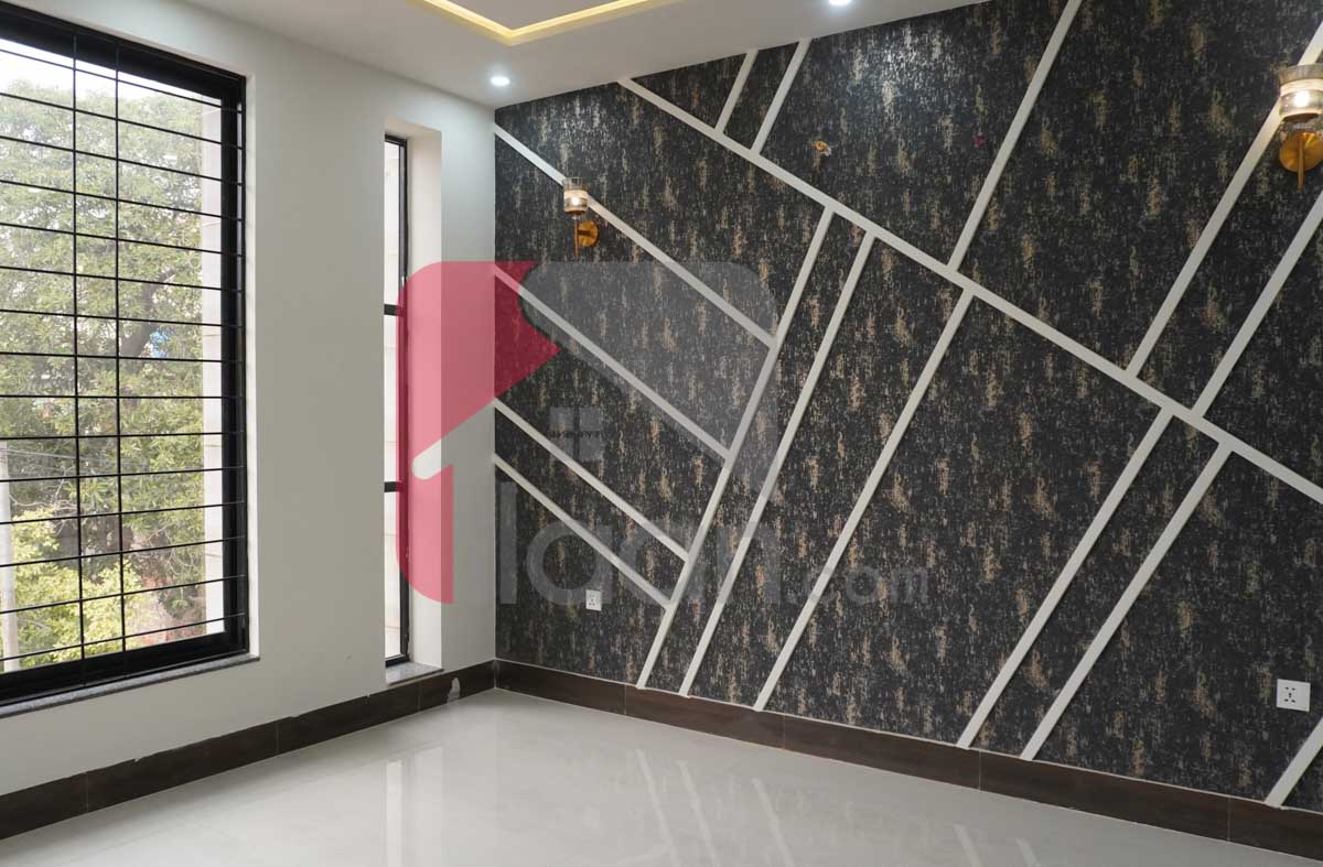 10 Marla House for Sale in Block C, Faisal Town, Lahore