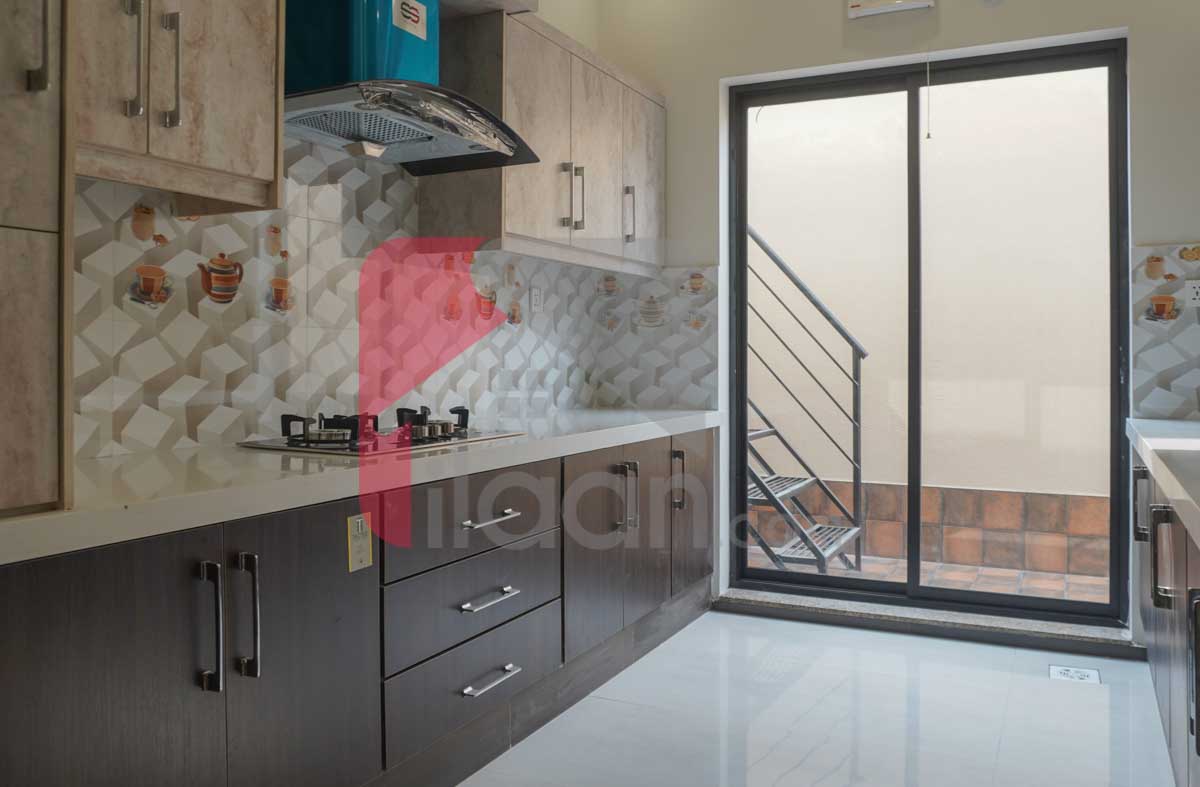 10 Marla House for Sale in Block C, Faisal Town, Lahore