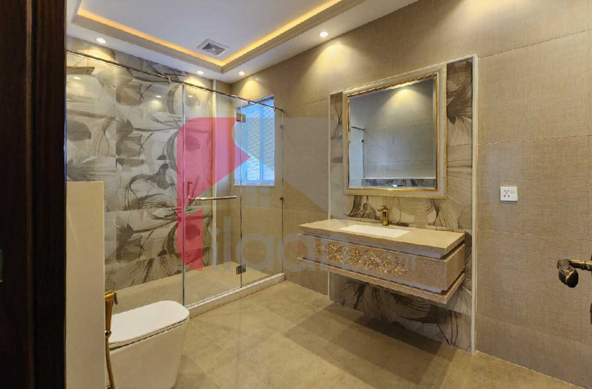 1 Kanal House for Sale in Block P, Phase 7, DHA Lahore
