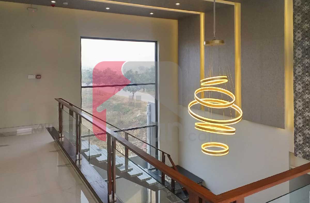 1 Kanal House for Sale in Block R, Phase 7, DHA Lahore 