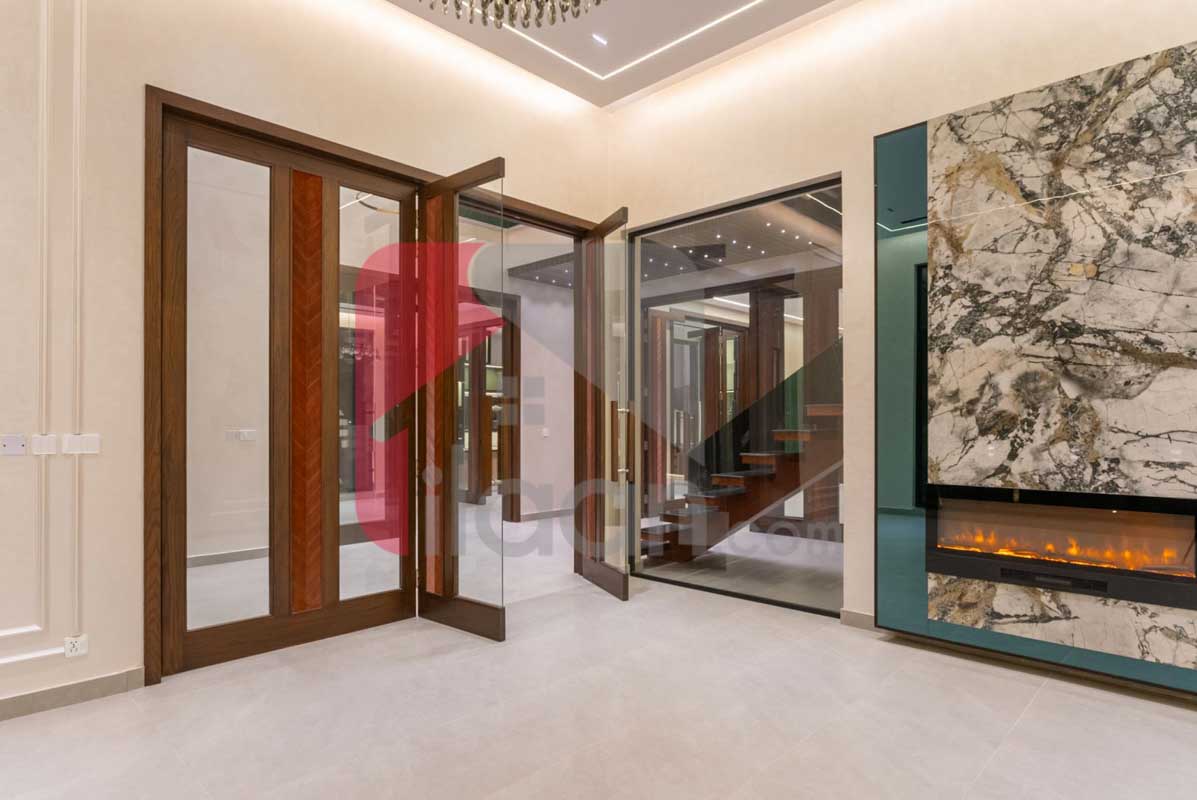 1 Kanal House for Sale in Phase 7, DHA Lahore 