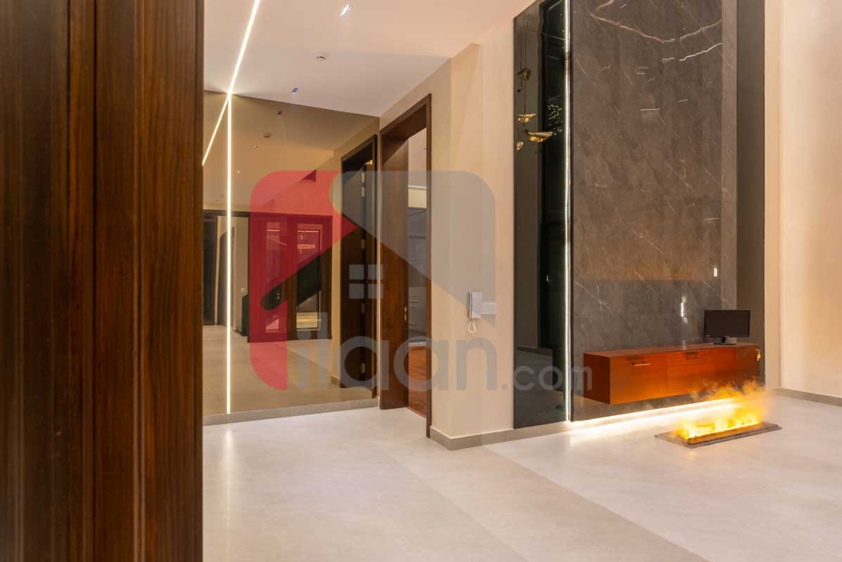 1 Kanal House for Sale in Phase 7, DHA Lahore 