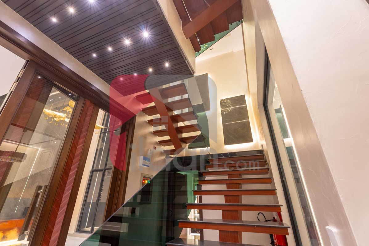 1 Kanal House for Sale in Phase 7, DHA Lahore 