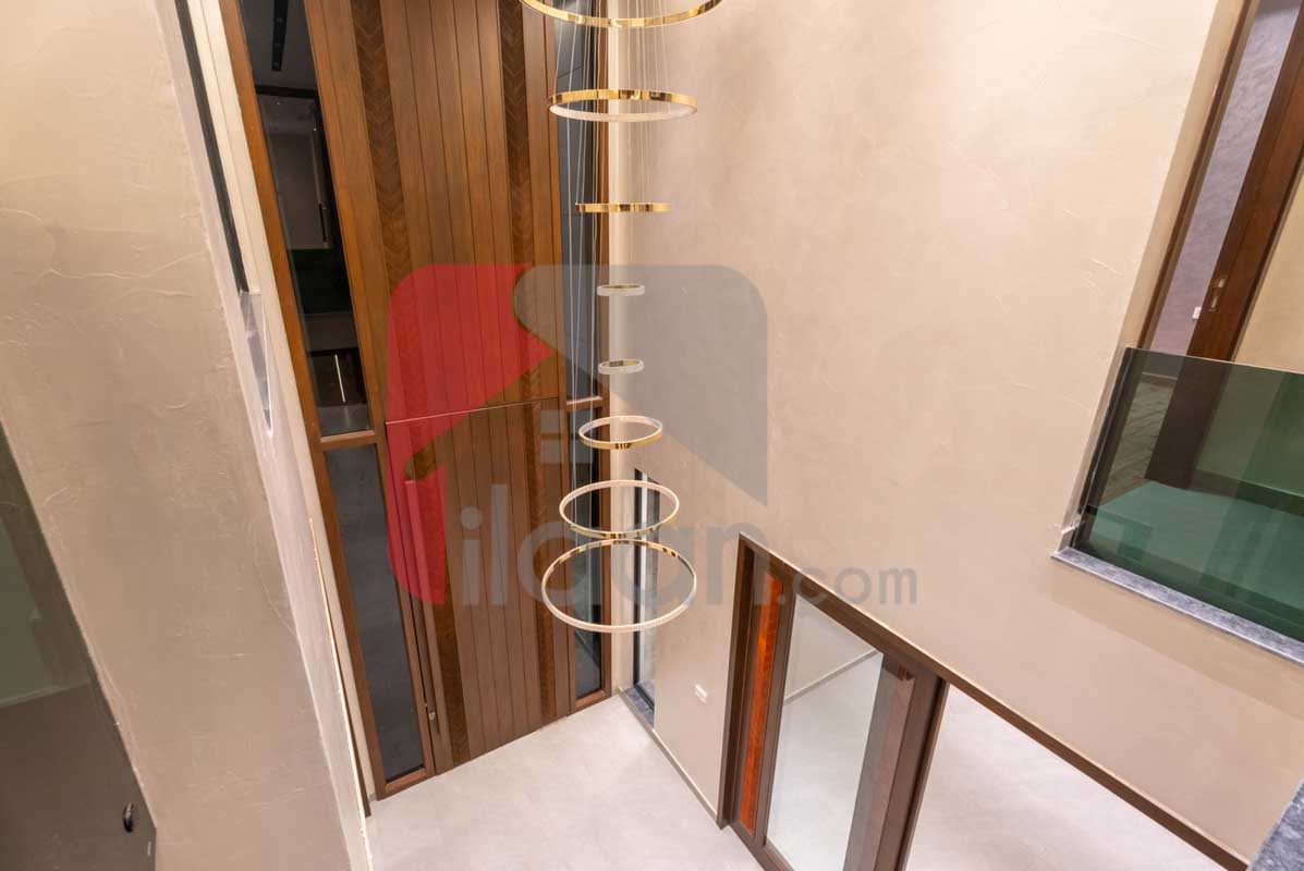 1 Kanal House for Sale in Phase 7, DHA Lahore 