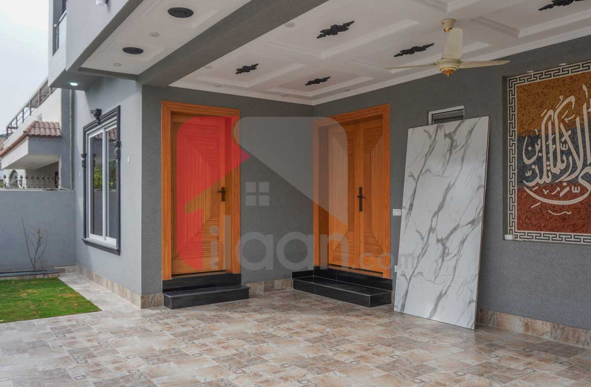 15 Marla House for Sale in Architects Engineers Housing Society, Lahore