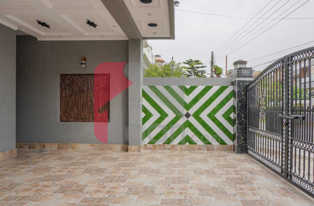 15 Marla House for Sale in Architects Engineers Housing Society, Lahore