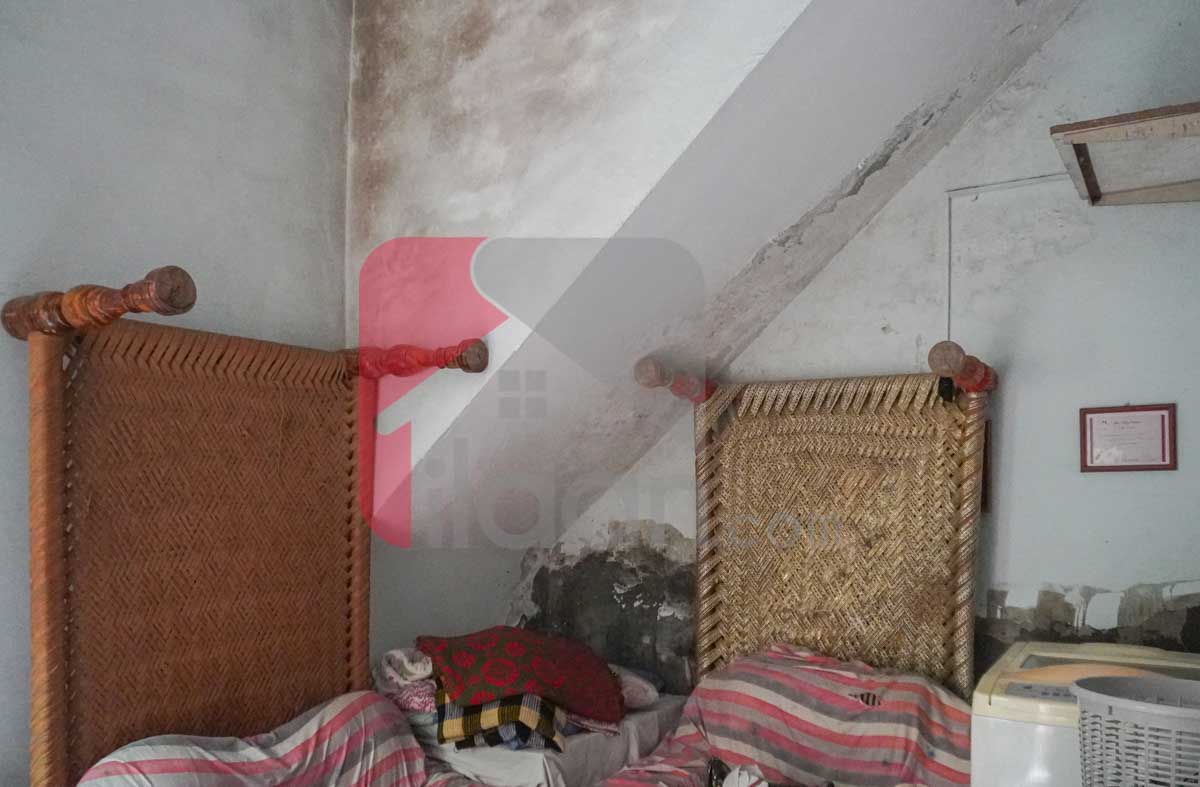 10 Marla House for Sale in Kamran Block, Allama Iqbal Town, Lahore