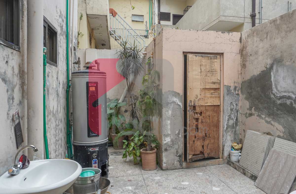 10 Marla House for Sale in Kamran Block, Allama Iqbal Town, Lahore