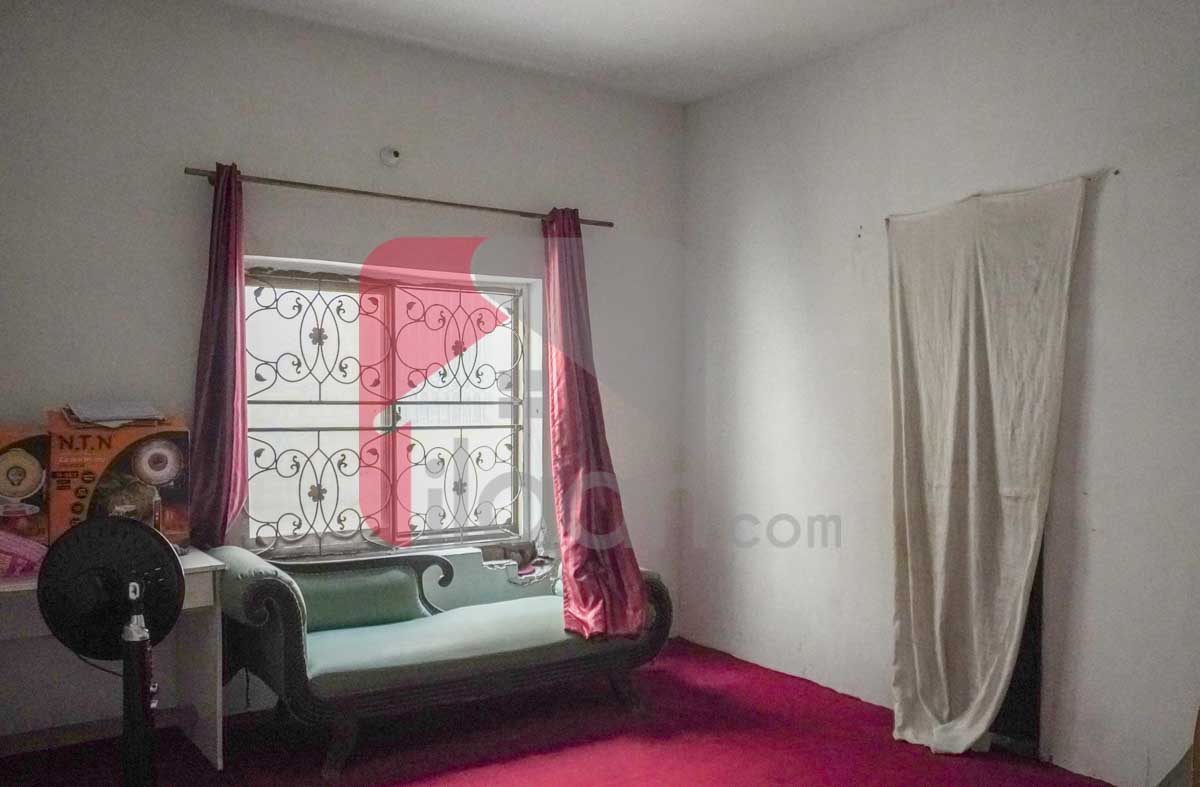 10 Marla House for Sale in Kamran Block, Allama Iqbal Town, Lahore