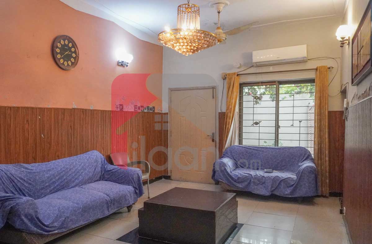 10 Marla House for Sale in Kamran Block, Allama Iqbal Town, Lahore