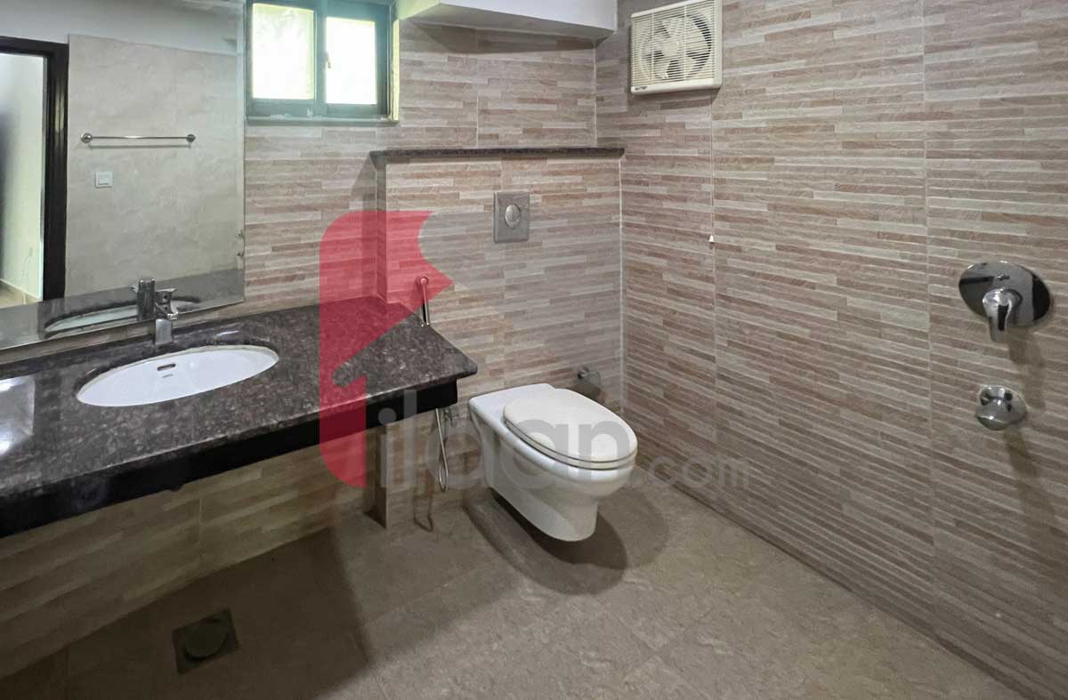 10 Marla House for Sale in Phase 8, DHA Lahore