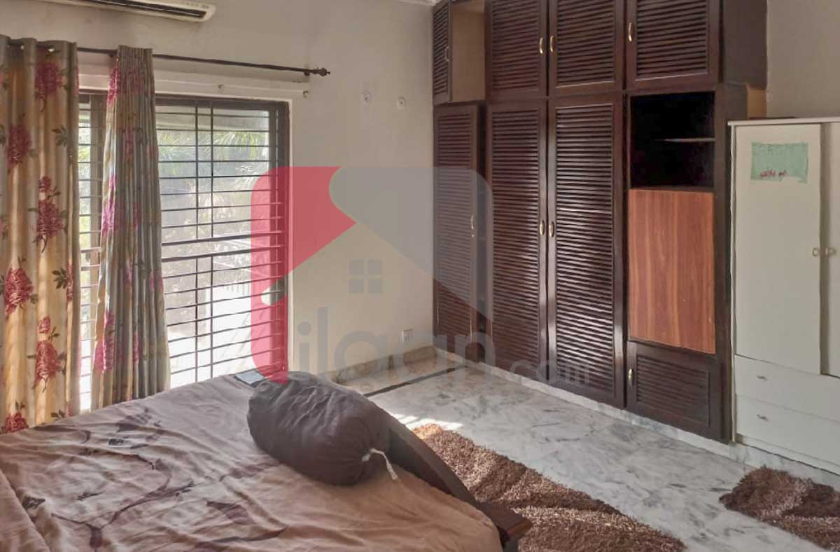 1 Kanal House for Rent in Phase 4, DHA Lahore (Furnished)) 