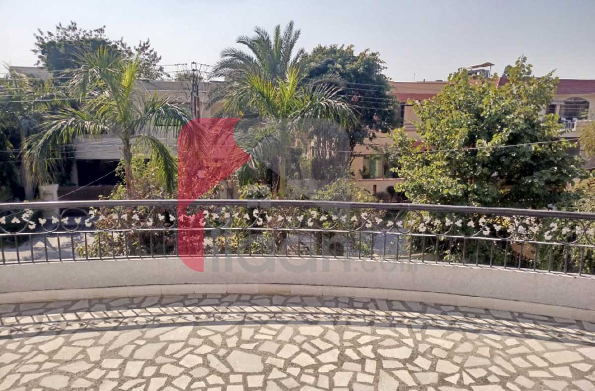 1 Kanal House for Rent in Phase 4, DHA Lahore (Furnished)) 