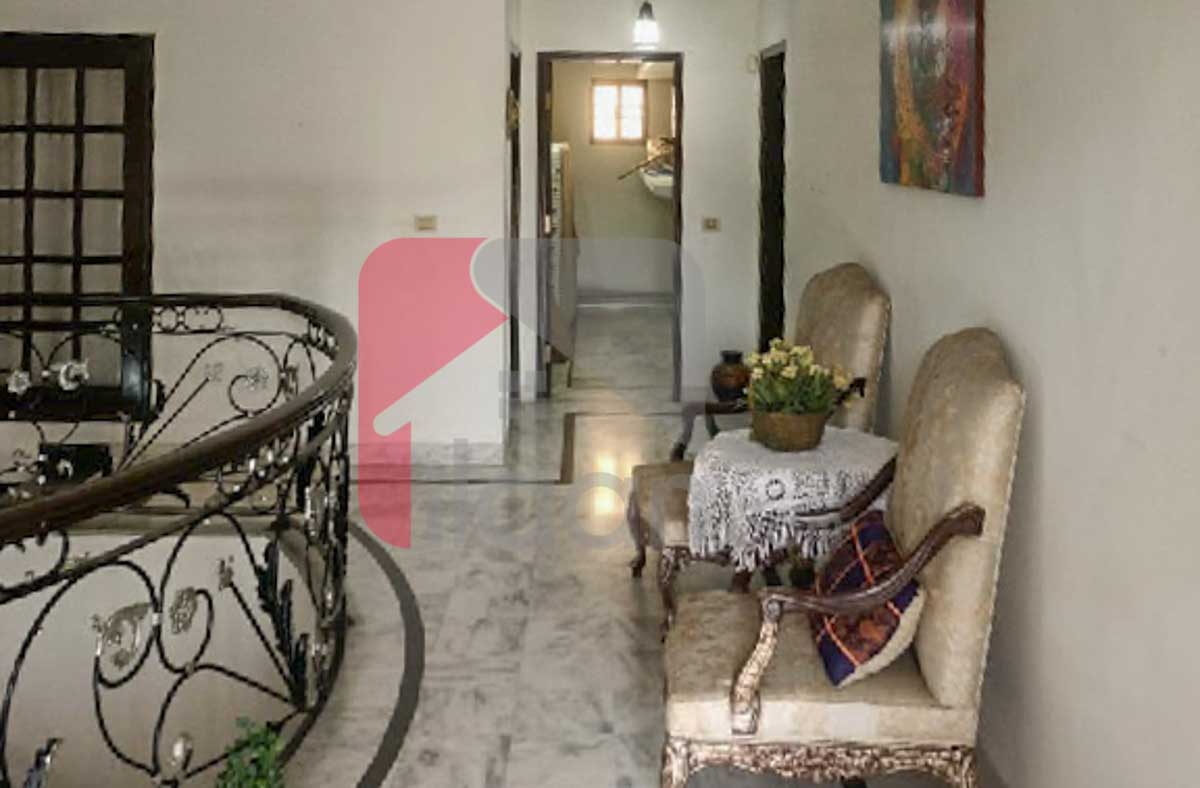 1 Kanal House for Rent in Phase 4, DHA Lahore (Furnished)) 