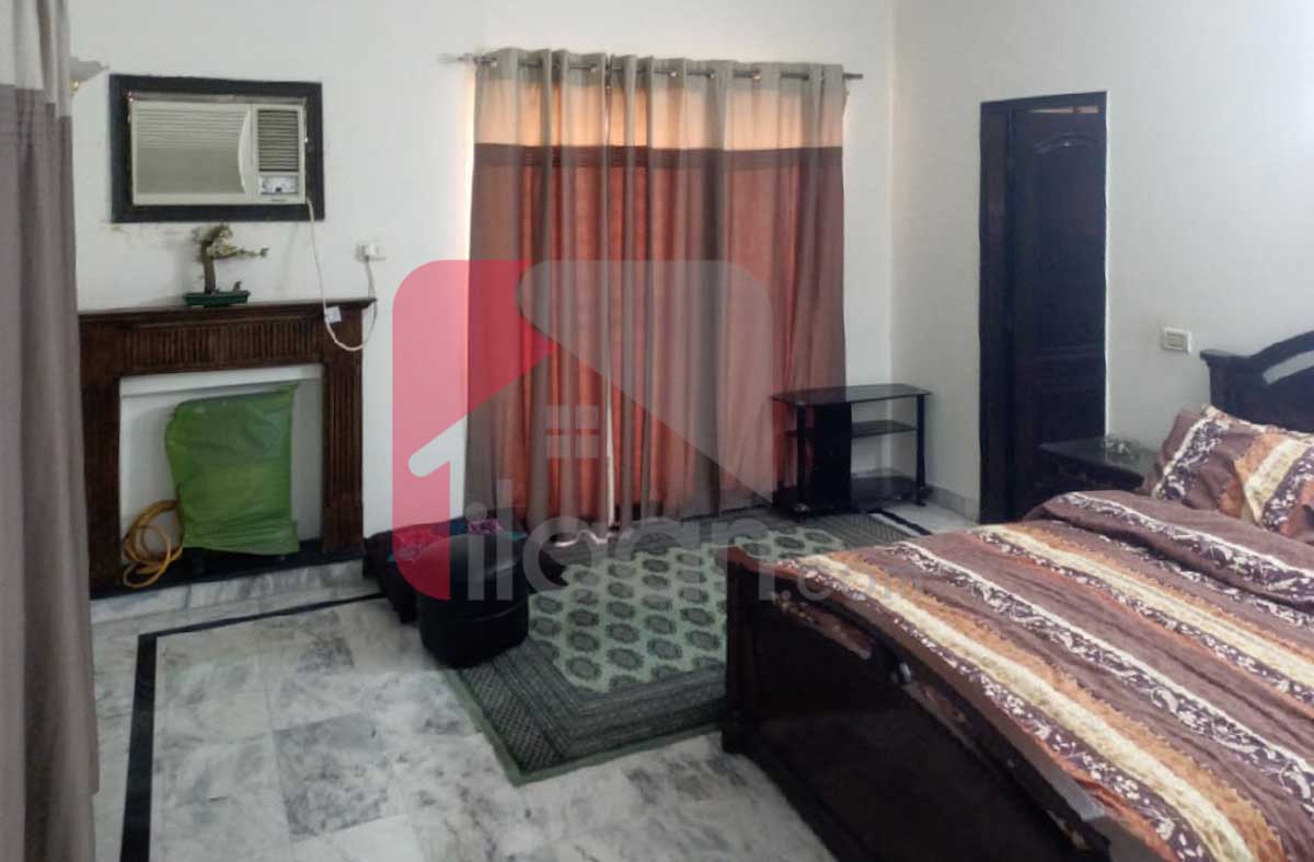 1 Kanal House for Rent in Phase 4, DHA Lahore (Furnished)) 